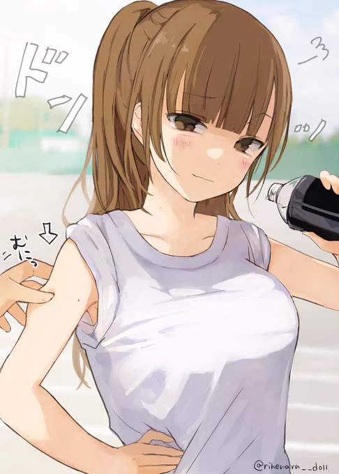 「硬いでしょ?鍛えてるから!」 