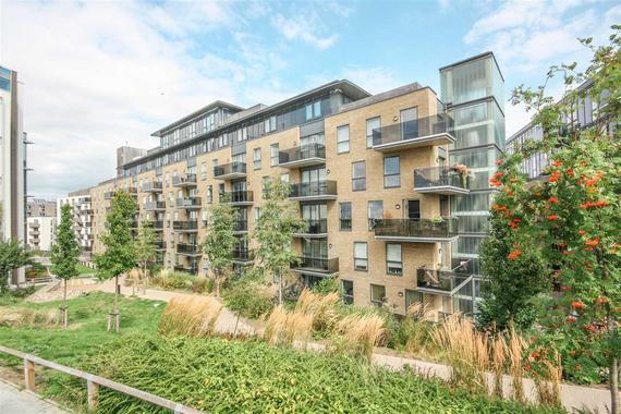 tomjordanuk's tweet photo. @BouyguesUK In this spirit could you pls confirm u will be sorting out the issues at Embankment House &amp; Temple House Brighton? cc: @HYDECLADDING @HydeHousing @BrightonHoveCC @CarolineLucas @PBottomleyMP @CNplus @insidehousing @brightonargus @ukcag @ConstructionEnq @BuildingNews @EmbankmentB https://t.co/E1GbvCCpcN