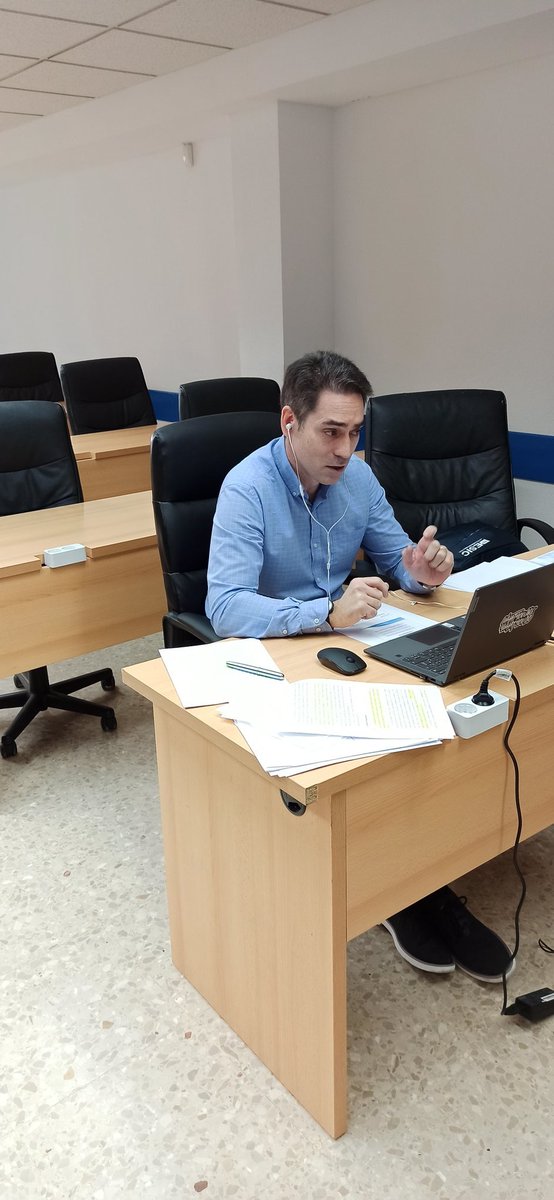 <a href="/ACIEKConference/">ACIEK Conference</a> Already presenting our paper on the treatment of crowdfunding by the digital media <a href="/ESICValencia/">ESICValencia</a> @ESICEducation