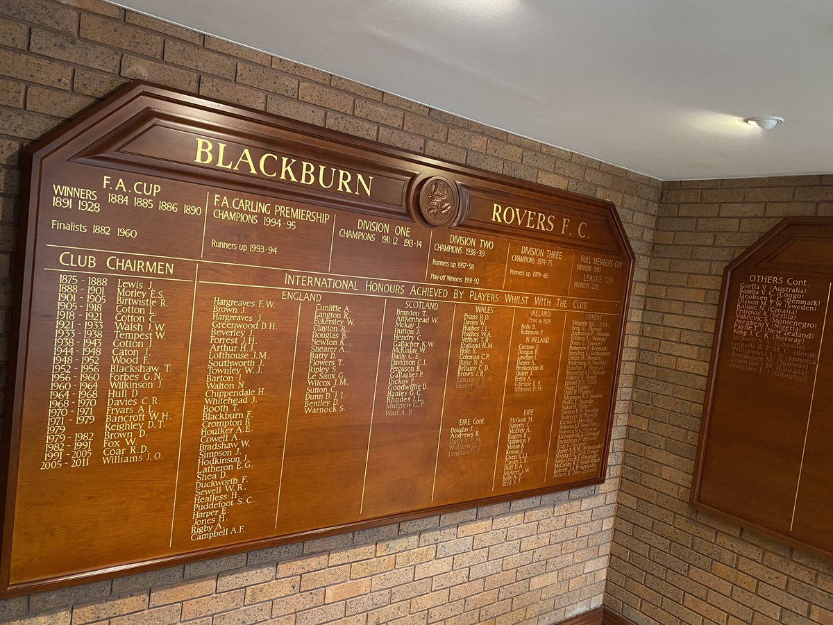 Rovers's tweet image. 🌍 So, do we inscribe Ben Brereton or Ben Brereton Díaz? 😏

#Rovers 🔵⚪️