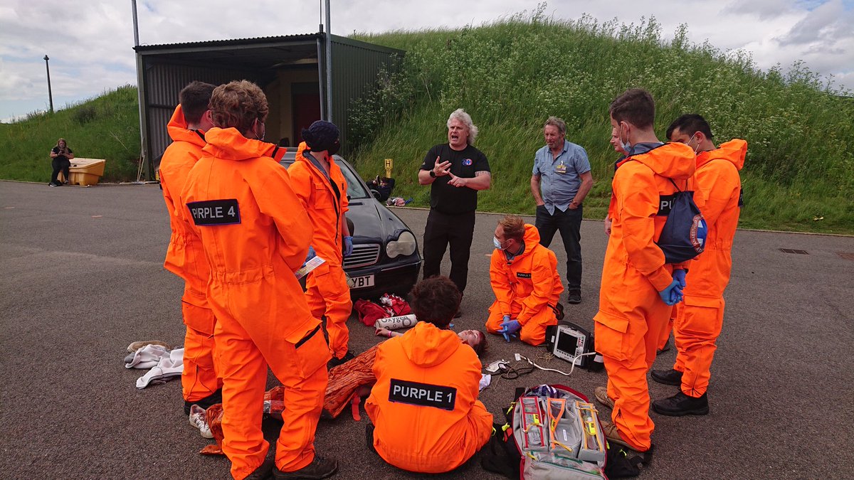JesskaEdmondson's tweet photo. @SamuelMartin2 Purple Team! 💜 #ATACC #SamuraiLaser @paratographer https://t.co/7OG1BvHBKL
