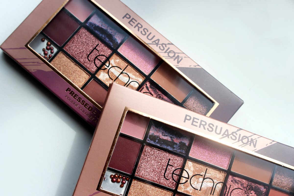 🔥 FLASH SALE 20% OFF using the code HOTLOVE on the Technic Store at the checkout! 🔥  #TechnicCosmetics