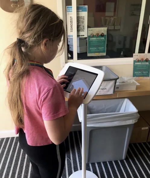 berksmusictrust's tweet photo. We've been trialling our new signing in system at our Reading Music Centre which is going really well although please don't forget to sign out too when leaving the building. We will eventually be rolling this out to all of our Centres so watch this space!
#Quickpin
#Passtab https://t.co/vOnz5KttYi