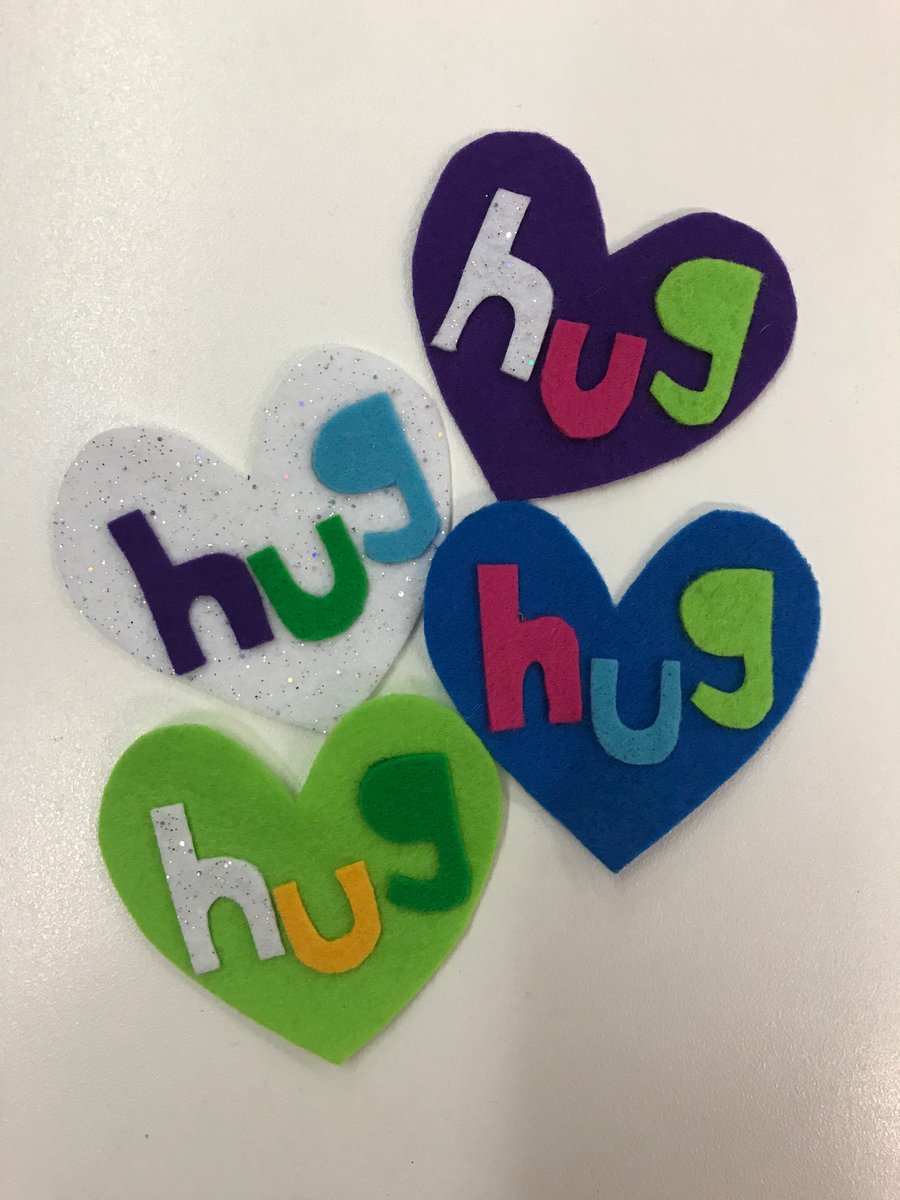 Luci_May11's tweet image. Heartfelt hugs 💜💙💚 #creativekindness #huggingalittletighter #FMDS