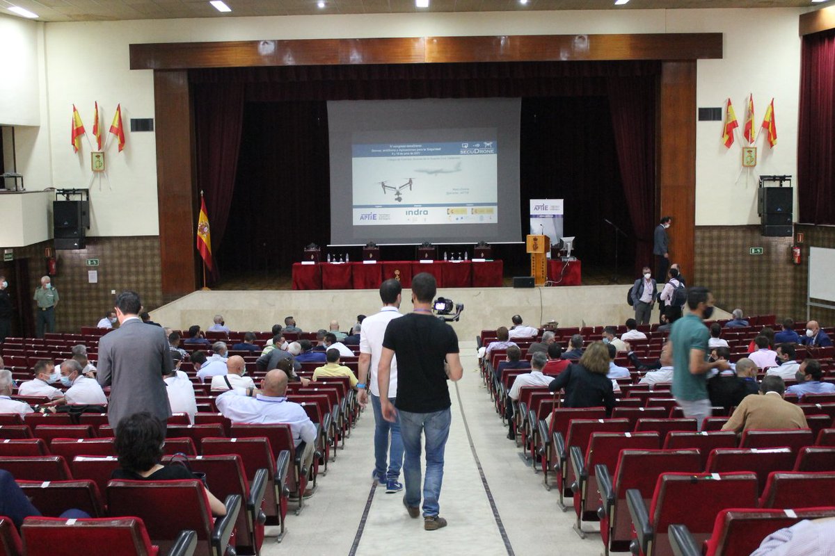 TargeTecnologia's tweet photo. El IV congreso #secuDrone ha sido un evento extremadamente importante para el sector de las Fuerzas y Cuerpos de Seguridad y infraestructuras críticas. Desde Target Tecnología, queremos dar nuestra más sincera enhorabuena a los organizadores del evento y a los participantes. https://t.co/kEn2Jybs9H