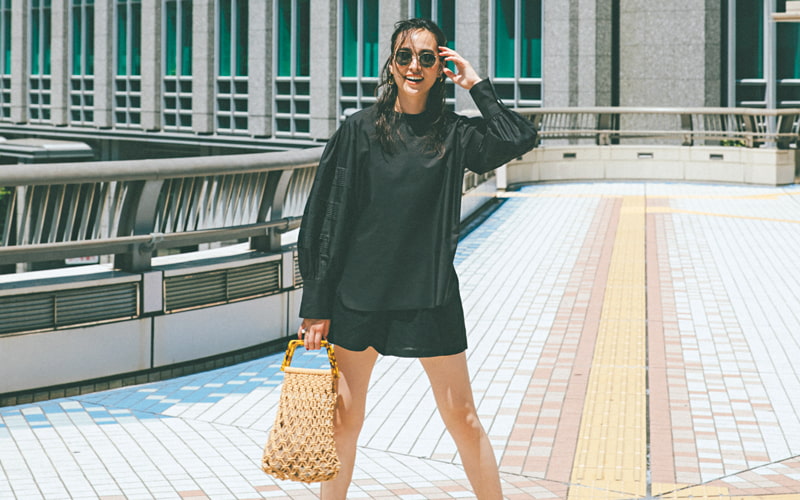 小学館 Oggi ショートパンツコーデ12選 大人っぽく着こなすポイントをシーズン別で紹介します T Co Sxrs6kuprw ショートパンツ ショーパン ファッション コーデ コーディネート 着こなし 夏コーデ 夏ファッション 夏服コーデ