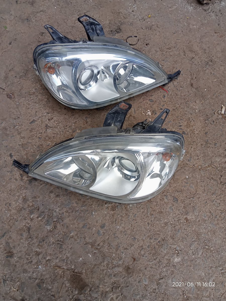 Mercedes mL headlights