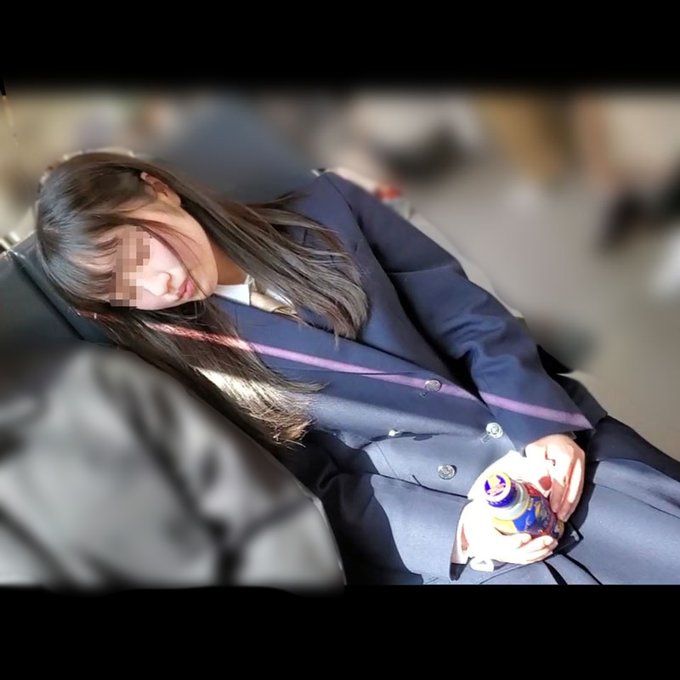 【顔出し】県立普通科 色白黒髪ロングの優等生。二人きりの旅&hellip; 本編はこちら&darr;  https://t.co/xRqqtdlFGZ https://t.co/cm69QnDYm7