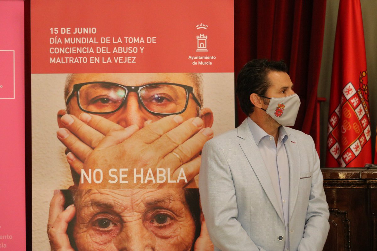 👏🏻 Enhorabuena <a href="/paquiperezcs/">Paqui Pérez</a> por el acto celebrado hoy para tomar conciencia contra el abuso y maltrato contra las personas mayores. 

Mucho trabajo por delante para conseguir una sociedad que valore y proteja a nuestros mayores como merecen