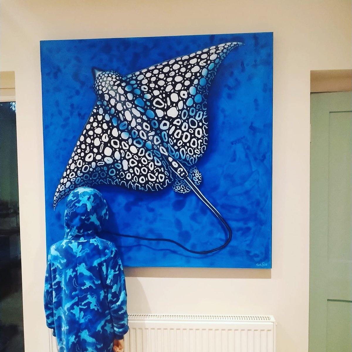 keith siddle (@keithsiddleart) on Twitter photo 'Eagle Ray - Blue' is now sold and off to a wonderful new home. We will miss it in our kitchen but at least we won't loose our son again! Last weekend of my Open Studio in @langtongreen #royaltunbridgewells
#langtonlife #southeastopenstudios #sealifepainting #holmewoodhouseschool 'Eagle Ray - Blue' is now sold and off to a wonderful new home. We will miss it in our kitchen but at least we won't loose our son again! Last weekend of my Open Studio in @langtongreen #royaltunbridgewells
#langtonlife #southeastopenstudios #sealifepainting #holmewoodhouseschool