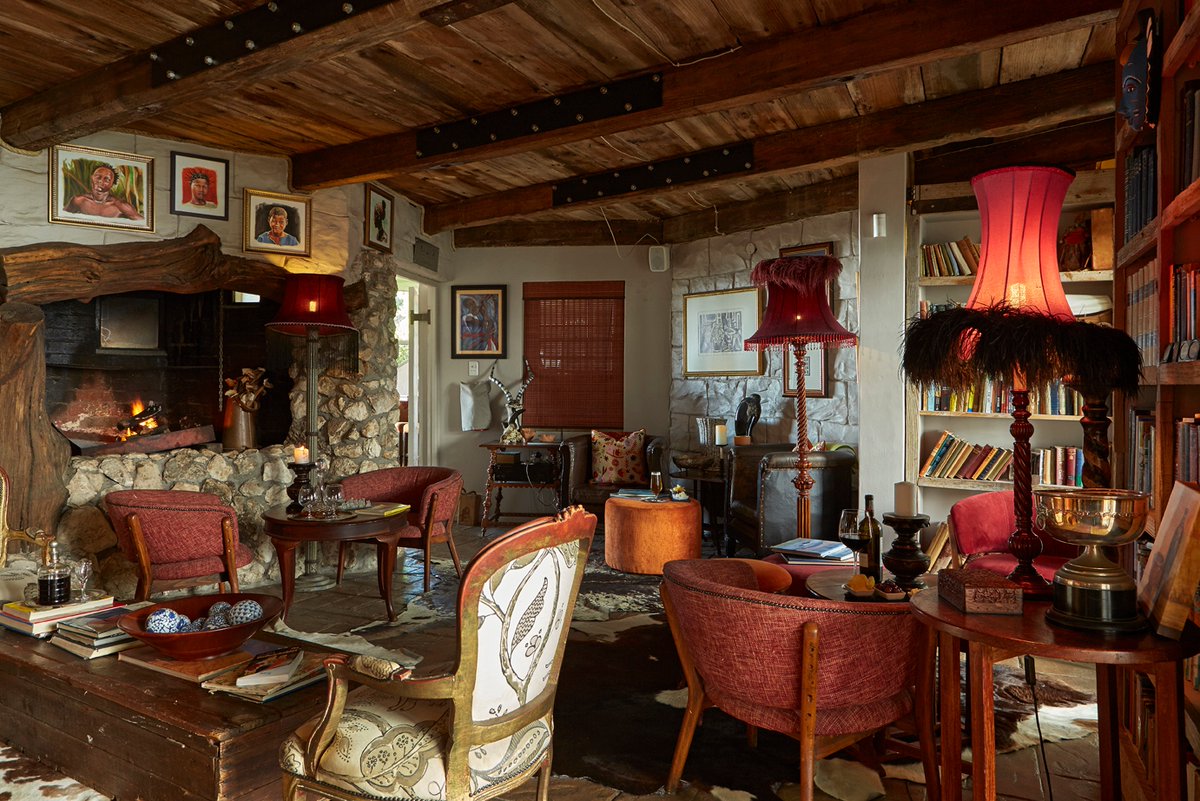 Find the right spot for you to sit and enjoy the cosy lounge at Abalone House &amp; Spa this weekend. Visit abalonehouse.co.za to book.