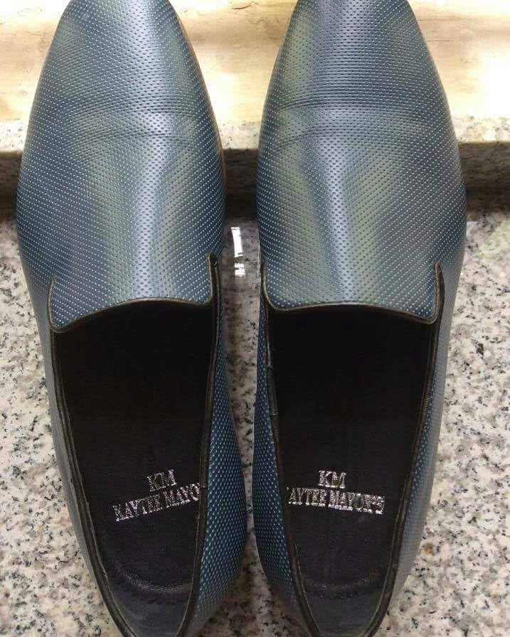 KayteeMayors's tweet photo. If you prefer something plain, casual then this is for you.

Easy to wear slip on, also very easy to maintain.

Colour : greyish blue but can be made available in different colors.

(You can also dm your preferred design or custom styles...) 

Price : 17,000 naira only https://t.co/kviTjPwuR3