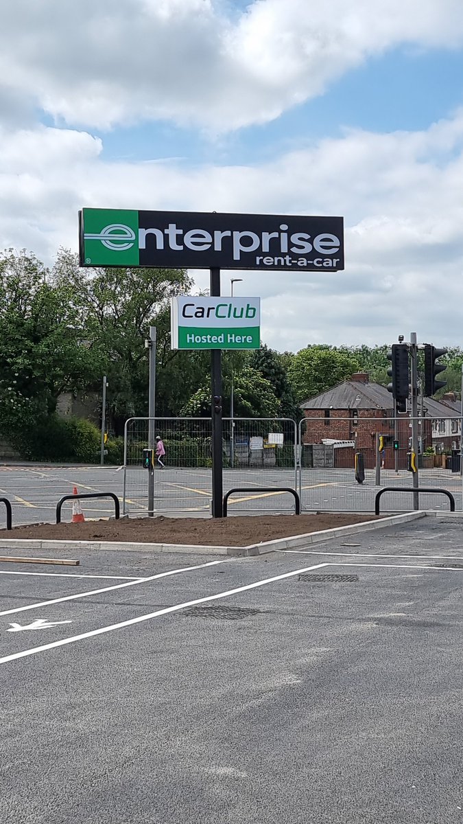 Opening day at U377, looking forward to this new challenge. Challenge. Road to 100 on rent starts today. Our 1st rental is already on the road. Big thanks to @PdfNw <a href="/JRBL19/">Jason BLack</a> the branch is amazing @paul_u34 <a href="/kierancregan/">Kieran Cregan 💙💛</a> <a href="/gpincheshire/">Gary Palmer</a> <a href="/U3BetterMan/">Shannon Procter</a> @WgrimesErac <a href="/MollyGillERAC/">Molly Gill</a>