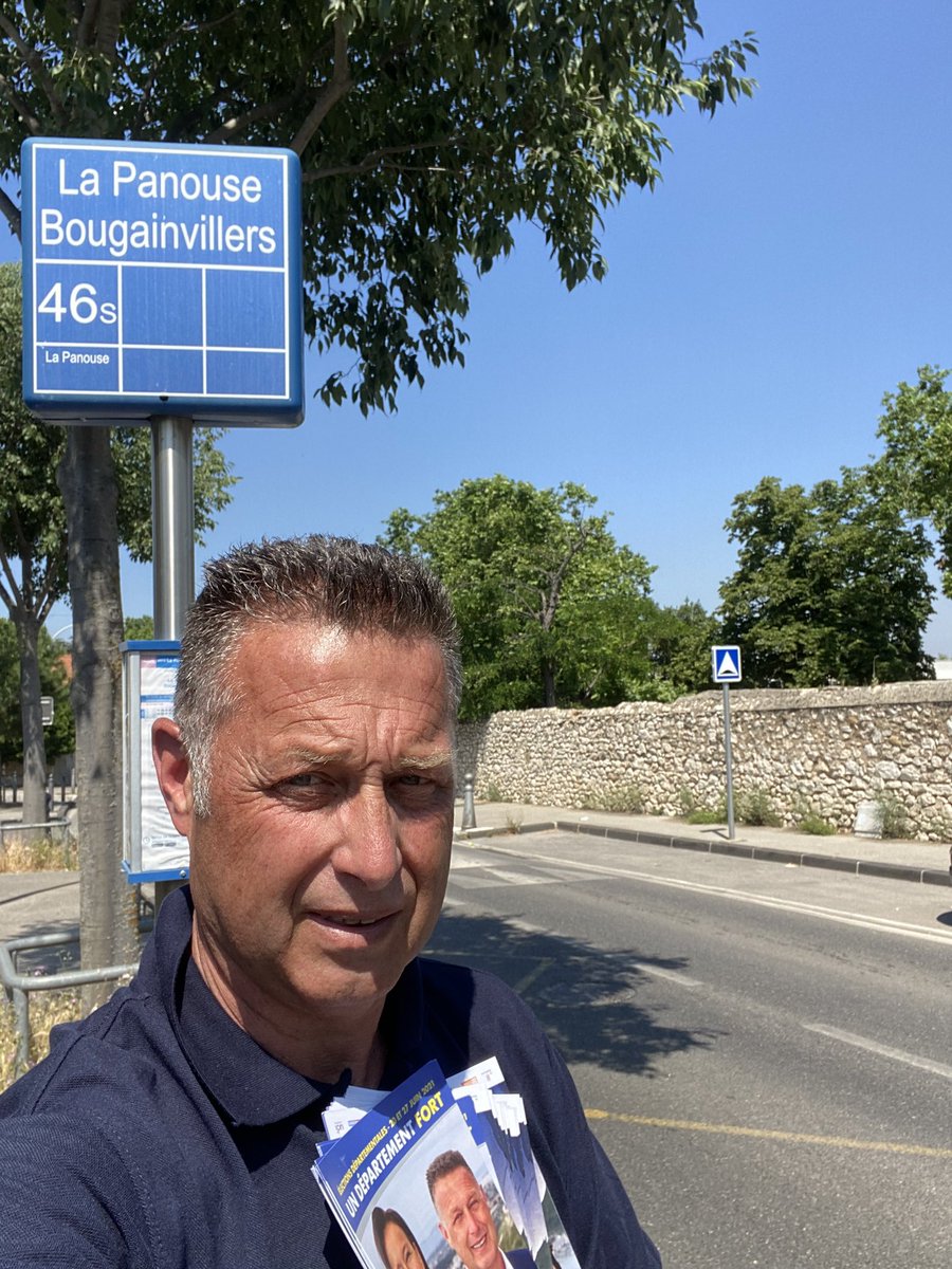 DidierReault's tweet photo. En bout de ligne de boitage de nos tracts #undepartementfort avec @ProvenceUnie a la #panouse après avoir inondé la #rouviere #marseille . Notre canton a une diversité de paysage unique à préserver. #departementales2021 https://t.co/9xU1IvRdmG