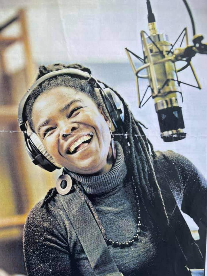 khulumanifm95's tweet photo. #BulawayoLegend
Happy birthday mama #BusiNcube we dedicate 30 minutes of our time playing your music. 💃💃💃💃💃💃💃
Khula ntombi enhle.
@cde_phil
#khulumanifm
#happytuesday https://t.co/YAa3oQGGNK