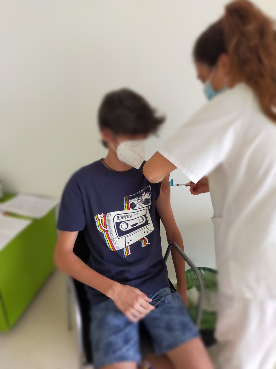 Nos alegramos cuando vacunaron a nuestros mayores, pero la FELICIDAD que sientes cuando vacunan a tu hijo adolescente (de riesgo) es inmensa! 😃💖🥳 Mil Gracias  Salud Pública y Medicina Preventiva <a href="/AreaUnoArrixaca/">Área 1 Arrixaca</a>! #VivaLaCiencia #YoMeVacuno <a href="/22q_es/">22q España</a> <a href="/22qLevante/">Asociación Síndrome 22q Levante - España</a> <a href="/TodoCorazonMur/">TodoCorazónMurcia</a>