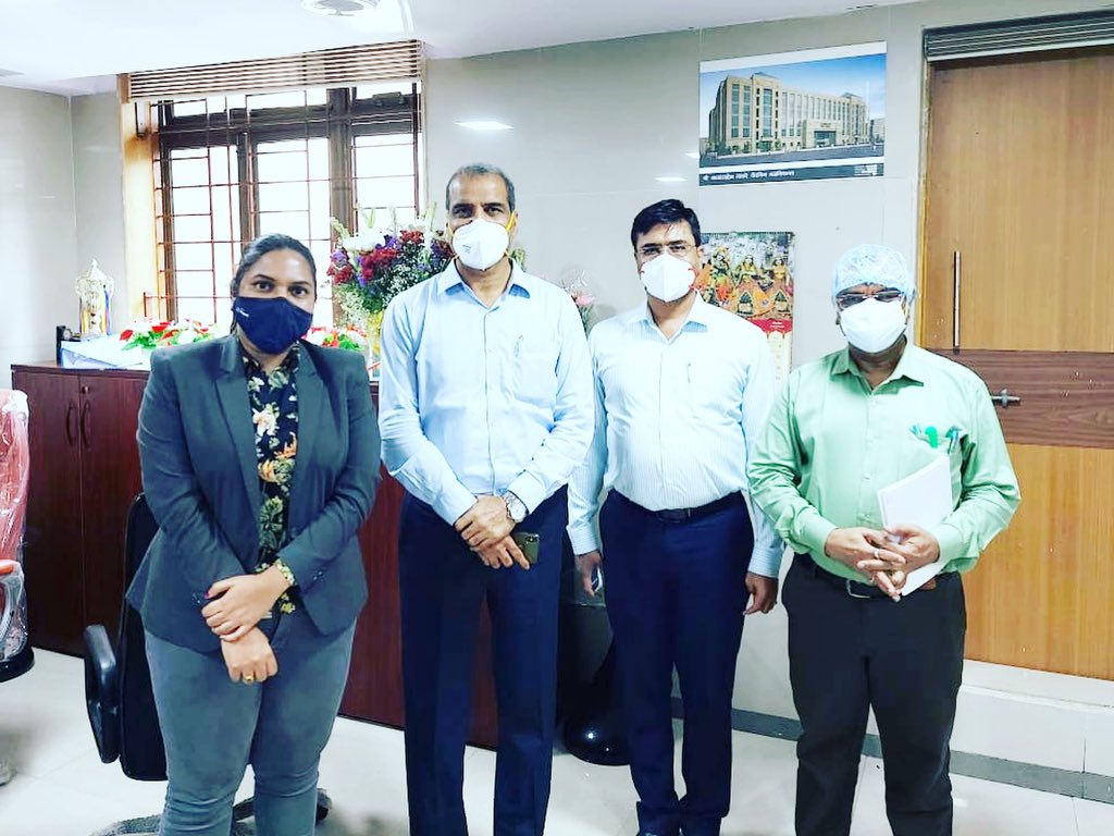 kalyx007's tweet photo. With Hon’ Addl. Muncipal Commissioner Mumbai WS Kakani Sir  and Hon’ Director MEMH Bharmal Sir
Representing NSCI Jumbo Covid Centre.
#planningforthefuture #covid_19 #fightingtogether 

For betterment and healthcare. https://t.co/vmpTZCJBz2
