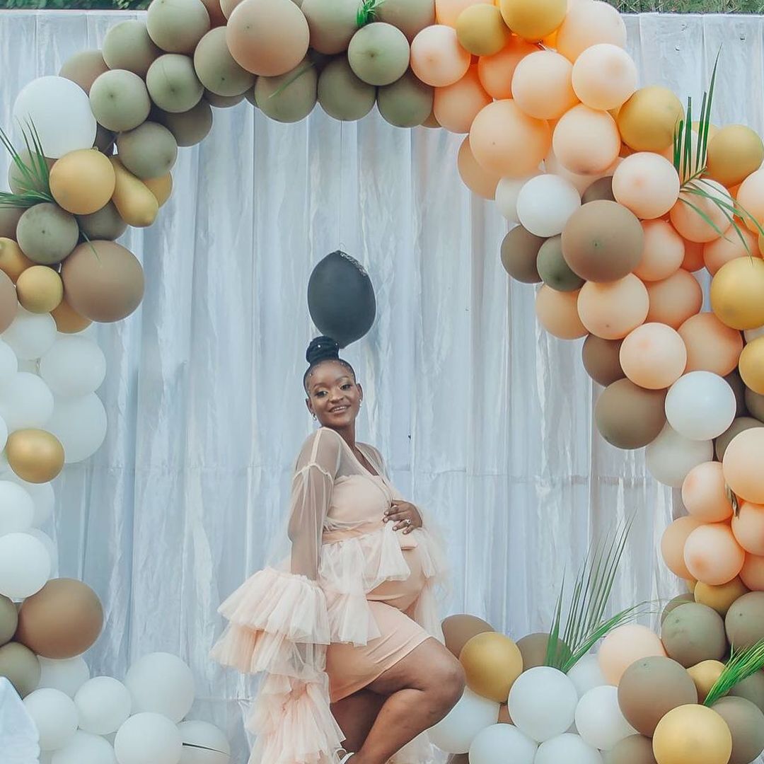 Untamed_Feels's tweet photo. It’s a boy 💃🏽💃🏽💃🏽💃🏽💃🏽 @Untamed_Feels still can’t get over this cute baby shower 😍😍😍
@Untamed_Feels is your events plug and so are we your gifts plug as well💃🏽💃🏽
#beautifulfeels #untamedfeels #basedintz🇹🇿#withsomuchlove #baloondecor #allshadesofnude https://t.co/qaTxGc1TNu