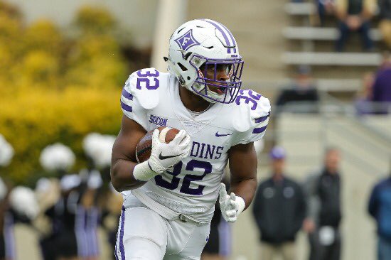 NolesHeadlines's tweet photo. Furman @PaladinFootball 

Those helmets make me tingly all over. https://t.co/BhckBXUb9O