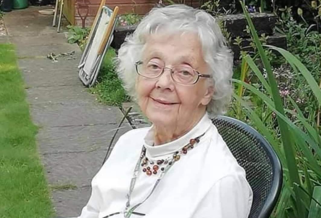 BethsHampers's tweet photo. Please can all my followers  look out for this dear lady her name is Margaret Smith she's  probably going to be very confused and fightend she's  gone missing !
please  contact Norfolk police with your location should you find her.
Thank you .
Beth x https://t.co/6iMlEX7psR