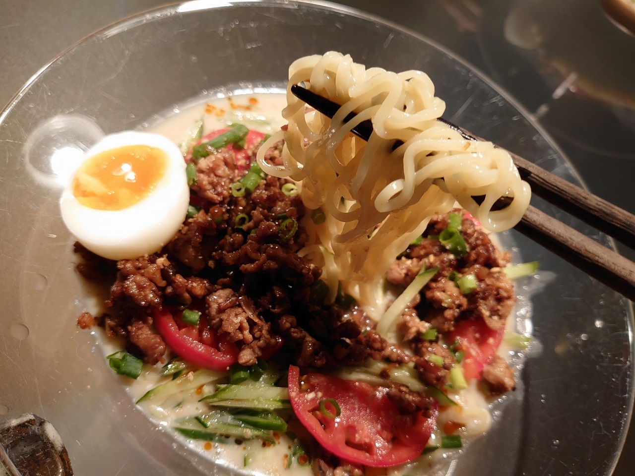 Z1r Ume エアバイク乗り 今日は夕方まで暑くて 今は梅雨っぽい雨 そんな今日の晩飯はごまだれ冷やし担々麺でした 市販の ごまだれ そうめん用つけダレ を豆乳で割ってあるので あっさり目でおいしかったです T Co Nmhnzfbmt4 Twitter