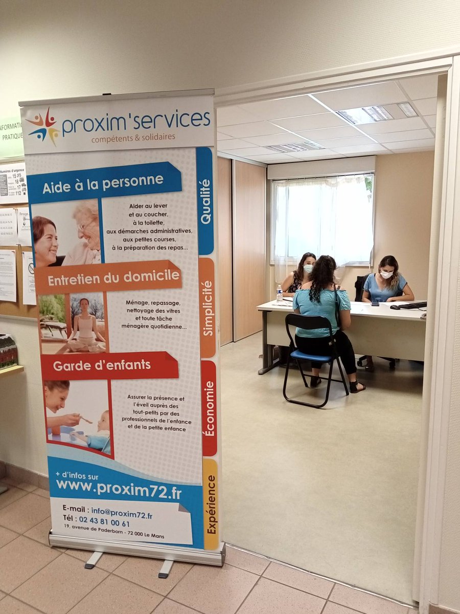 MelyssaRenault's tweet photo. #AvecPoleEmploi | Job Dating sur #arnage avec #depar et 4️⃣ entreprises!  Une trentaine de personnes sont venues rencontrer les entreprises. Cette fin de journée s'est clôturée avec la signature de la convention de partenariat entre #poleemploi et #depar et la commune  👍 #emploi https://t.co/DDVZtxOok4