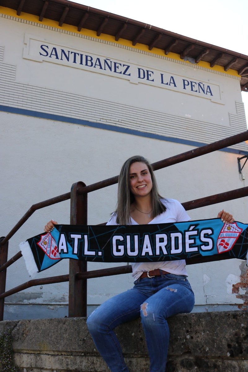 AtleticoGuardes's tweet photo. ¡Tenemos fichaje!

💥María Sancha
🤾‍♀️Primera línea. 19 años. Procede del Cleba
⚡️Explosiva y fintadora
🎯 Máxima goleadora de su liga en Plata
❤️‍🔥"Tengo muchas ganas de ir para trabajar y aprender"

💛¡Bienvenida, María! https://t.co/mSz4GSLgGk