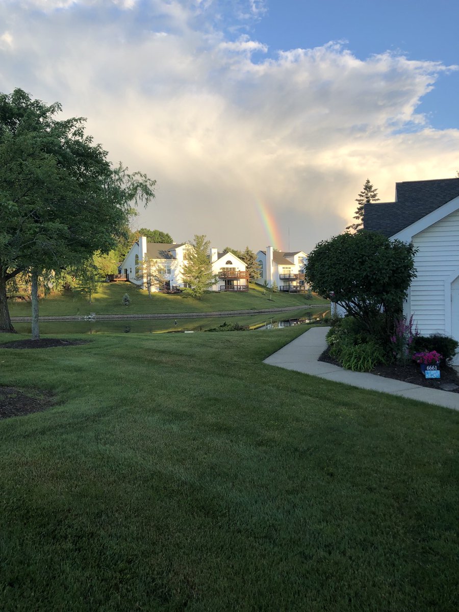 ItsdaNorma1's tweet photo. Rainbow at Grand Bay, Brecksville. #@jasonfrsshur https://t.co/1v8Uj4NxJy