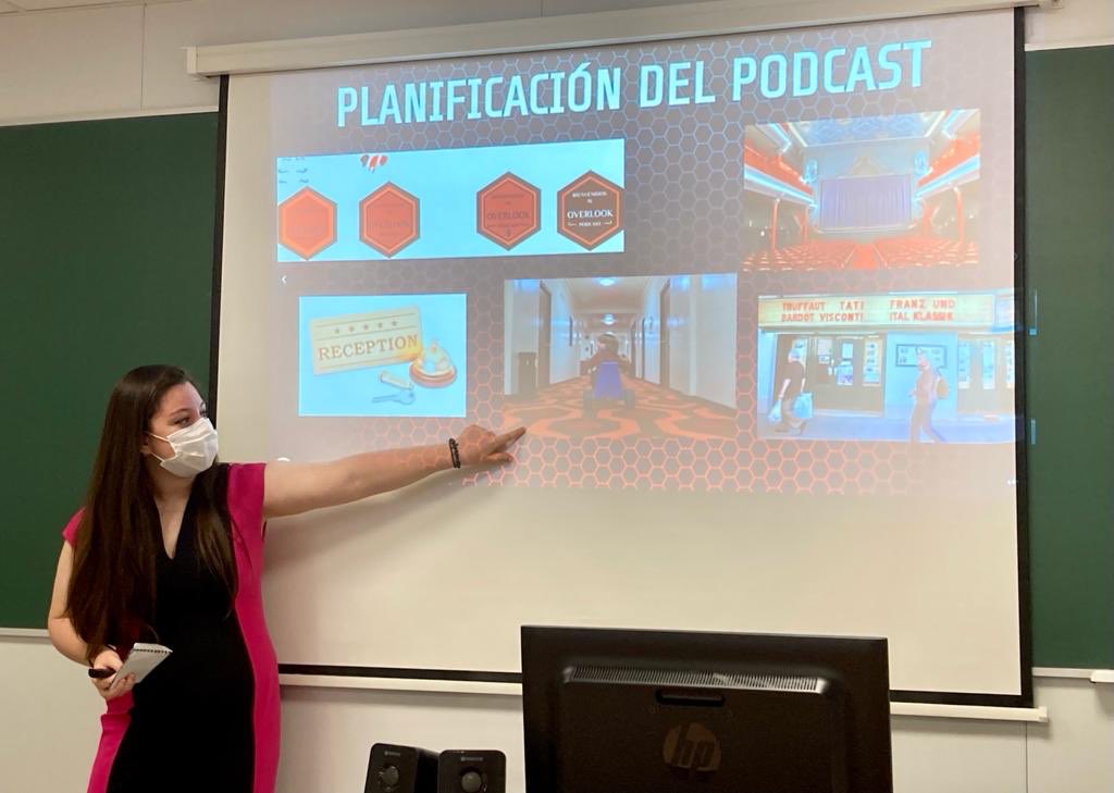 .@Sitalbentosa, <a href="/joseicaba_per/">José Ignacio Caballero</a>, <a href="/Analopezyl/">Ana López Ayala</a>, <a href="/MamenMartinis/">Mamen Martín</a>... son algunos de los alumnos que hoy han expuesto sus TFG y cerrado con brillantez su periplo en <a href="/UCAM_Periodismo/">UCAM Periodismo</a> 🎓 ¡Suerte a todos en el futuro! 💪🏻