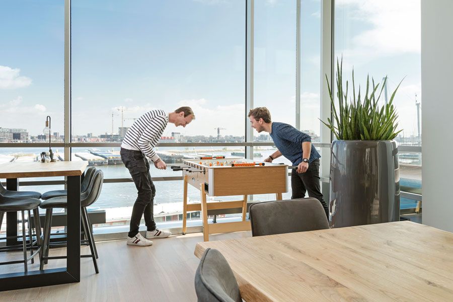 futurefactsnl's tweet photo. Future Facts is een jong en dynamische AI-specialist. Wat ons uitzonderlijk maakt is dat wij niet alleen de modellen ontwikkelen, maar deze ook naar productie brengen en daadwerkelijk implementeren in de cloud-omgeving van de klant. Check alle vacatures: https://t.co/dwe6bdjydk https://t.co/BRSNzkDB9C