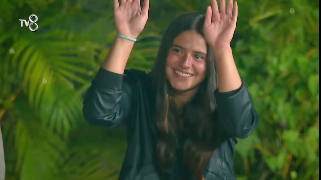 Survivor tarihinde 5 kez SMS birincisi olarak, rekor kıran tek kadın yarışmacı AYŞE YÜKSEL' dir. 
#ayseyuksel