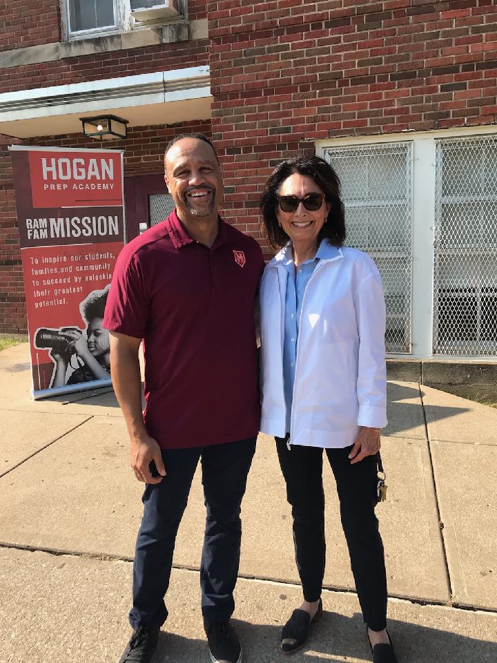 swallytweet's tweet photo. So proud to join Superintendent Jayson Strickland at their groundbreaking for a new high school building at Hogan Prep Academy. PREP-KC loves supporting its innovative program for students! #PREPKC #Hoganprepkc https://t.co/FnGpJYvTuK