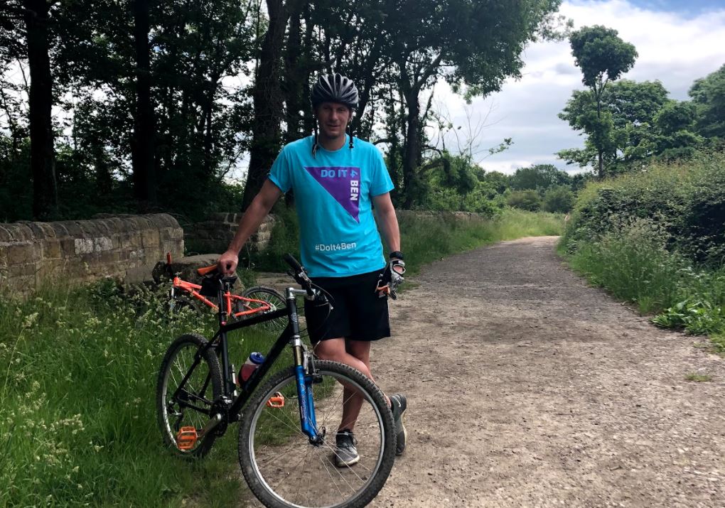 Sharpe_Tom's tweet photo. I paused my hard-won running miles and broke out my 'vintage' @konaworld bike for @BenSupport4Auto #Move4Ben at the wkend. It worked. @AMchatter is now half way to its mileage target. Now we need sponsorship to match our sweatiness. Support us if you can!
https://t.co/qUoYhYbwCB https://t.co/8XnTmI6dK6