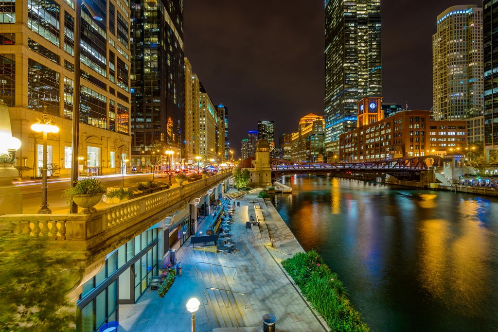 Unsurprisingly, Chicago harnessed their urban waterway to create a stunning destination; we are proud to learn from the Riverwalk to help introduce new opportunities to Allentown! Learn more here: buff.ly/3p66s9K #chicago