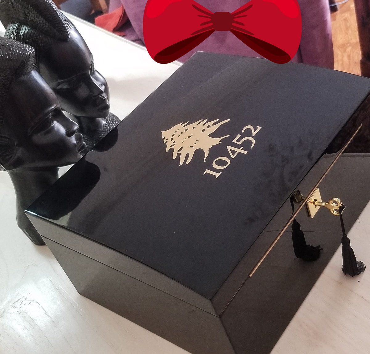 10452dna's tweet photo. "Everyone can be a #father but it takes a lot to be such a #special #dad like you# treat your dad to this stunning #10452dna #humidor #happyfathersday
#limitededition #onlineshopping #worldwidedelivery #lebanon #lebanesemen #gift #luxury #highquality #cedar #cigar #cigarlover https://t.co/62gCsNtYQ4