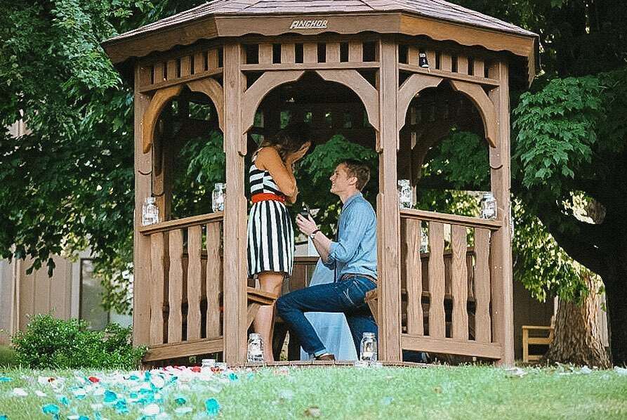 Tricked @bricowan_ into marrying me 8 years ago today 😘 instagr.am/p/CQJWSzuMZcG/