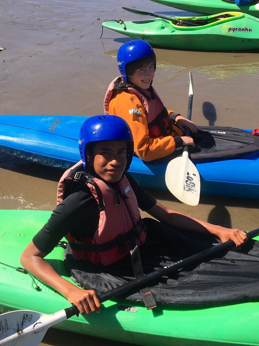 DCPSBoarding's tweet image. Coasteering 🧗‍♂️ or Ringos 🍩 this morning and kayaking 🛶 or surfing 🏄‍♂️ this afternoon. All in glorious sunshine ☀️ #leaverscourse #livingthedream