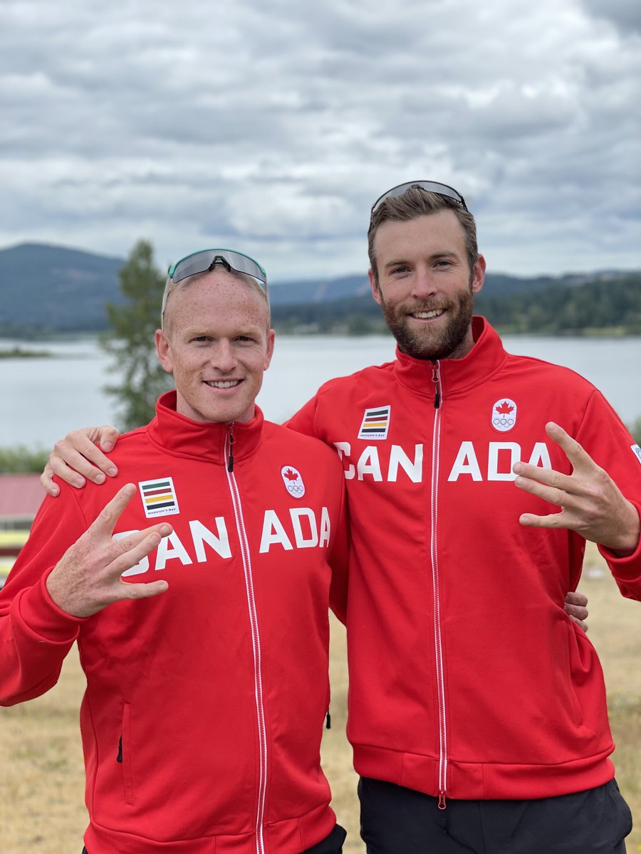 Congrats to Huskies Will Crothers '09 (M4-) &amp; Conlin McCabe '13 (M2-), who have been officially named to their third <a href="/rowingcanada/">Rowing Canada Aviron</a> 🇨🇦Olympic team! 

That makes 12 UW alumni headed to Tokyo, with more to come!

Details: rowingcanada.org/largest-canadi…

#RowingU x #Tokyo2020 x #CanaDawgs