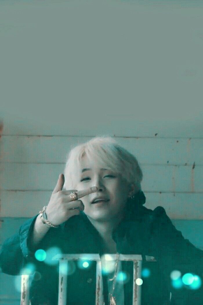 _y00ngiii's tweet photo. @gracefulsuga If you don’t shut the hell up, I swear I’m gonna get your address idc. Don’t talk bad about someone, look at yourself before judging someone. Behind that screen of yours, you’re a child. Someone who is desperate for attention. Well you got it now. https://t.co/vhlsCWCr6b
