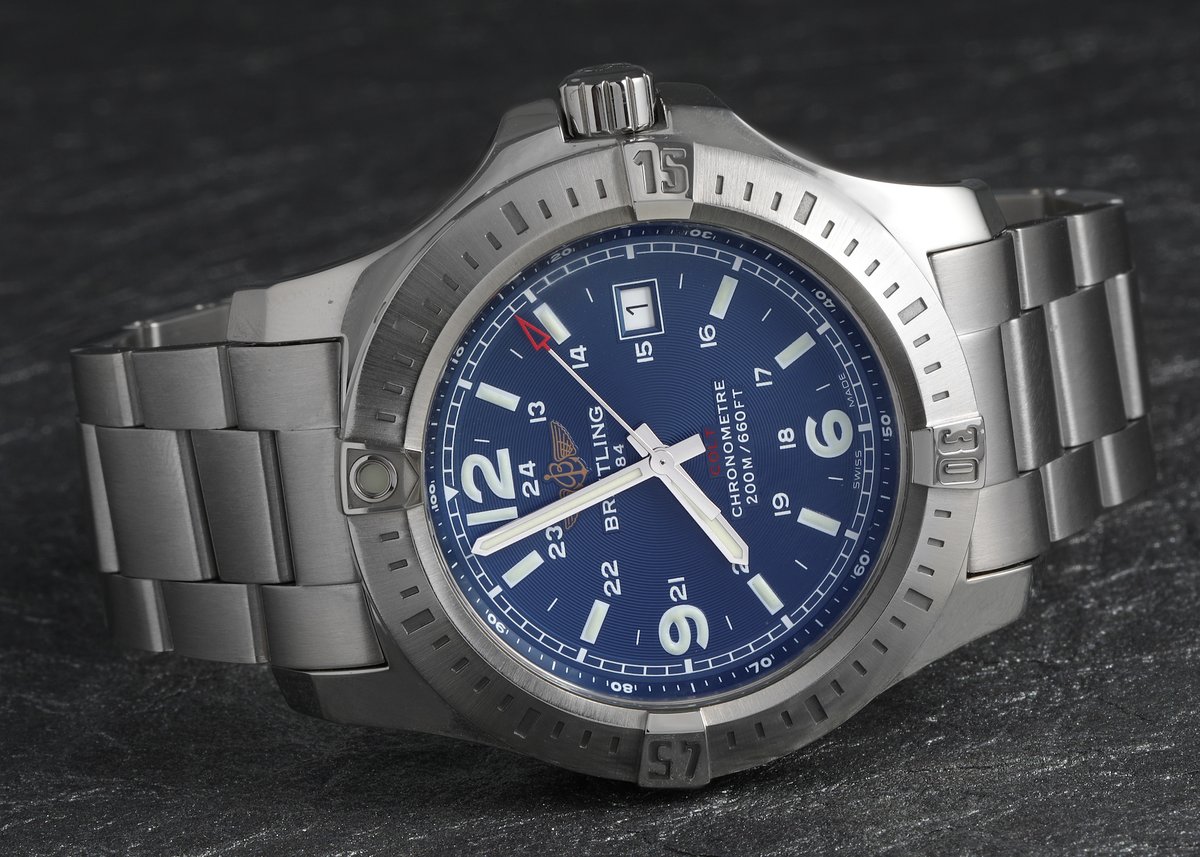 SwissWatchExpo's tweet photo. Breitling Colt Watches were developed in the 1980s to meet military demands.
Check out the different types of Breitling Colt watches - the Quartz, Automatic, and Chronograph, available on our website:
https://t.co/v2QteWJ7km
#Breitling #BreitlingColt https://t.co/Mr9BLZZmSr
