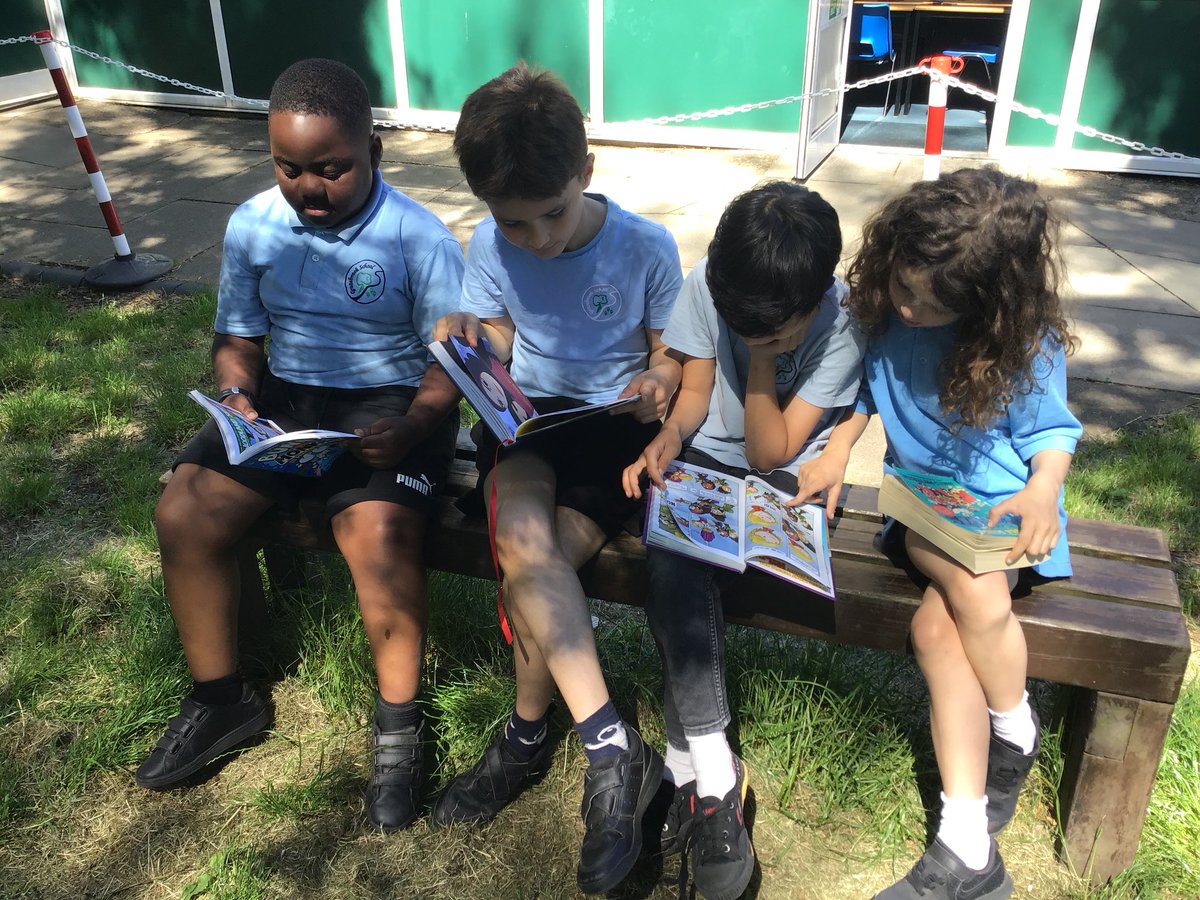 MissN0Donnell's tweet photo. Year 3 love DEAR time in the sun! ☀️ @Grazebrook_Pri https://t.co/kjTQ7RWZiA
