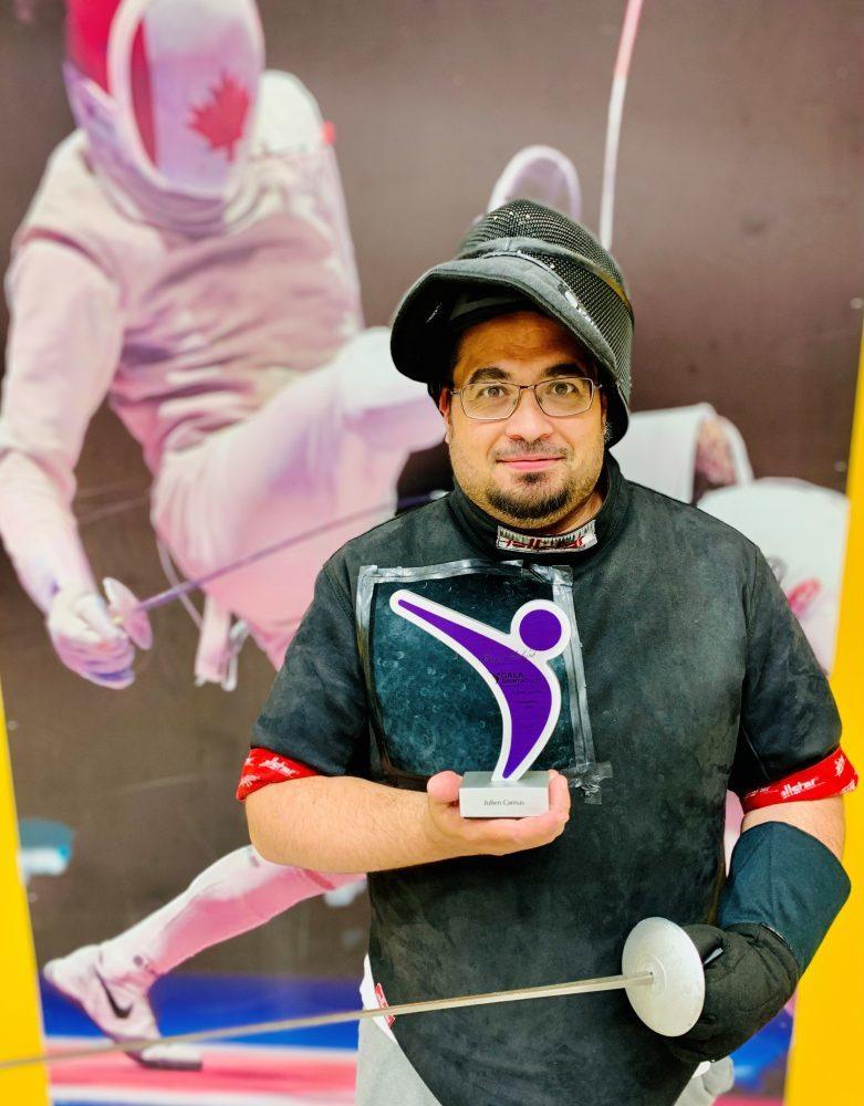 Félicitations à notre entraîneur provincial, Julien Camus, récipiendaire d'un trophée Maurice lors du Gala SPORTSQUÉBEC.
Prix Inspiration 2020 : Une année hors de l’ordinaire

Dix  personnalités sportives de la province ont ét ........ : escrimequebec.qc.ca/felicitations-…

#escrime