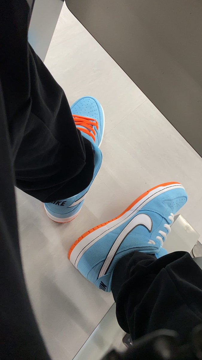 camarosneaker's tweet photo. club 58 可愛すぎて一生見てられる
#nike #dunklow #スニダン
#club58 https://t.co/ktNhfWqSSo