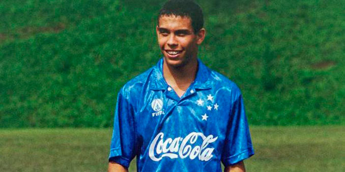 Boicottiamo Cristiano. C'è un solo #Ronaldo

#CocaCola #EURO2020