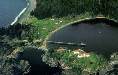 HistoricPlaces's tweet photo. For the Mowachaht/Muchalaht First Nations in BC, Yuquot village is the centre for social, political and economic life and has been for over 4,300 years.  #IndigenousHistoryMonth

Learn more about this #nationalhistoricsite: https://t.co/4SLVL8h2Kc https://t.co/UD4uCVlLDj
