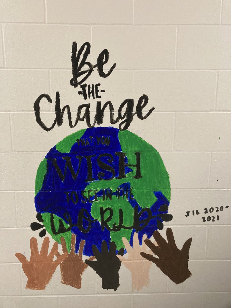 JeffersonLabs's tweet photo. Our 5th grade murals are complete! Each class chose a quote, designed the mural, and traced and painted it. Awesome job!! https://t.co/lBNUrApyLu