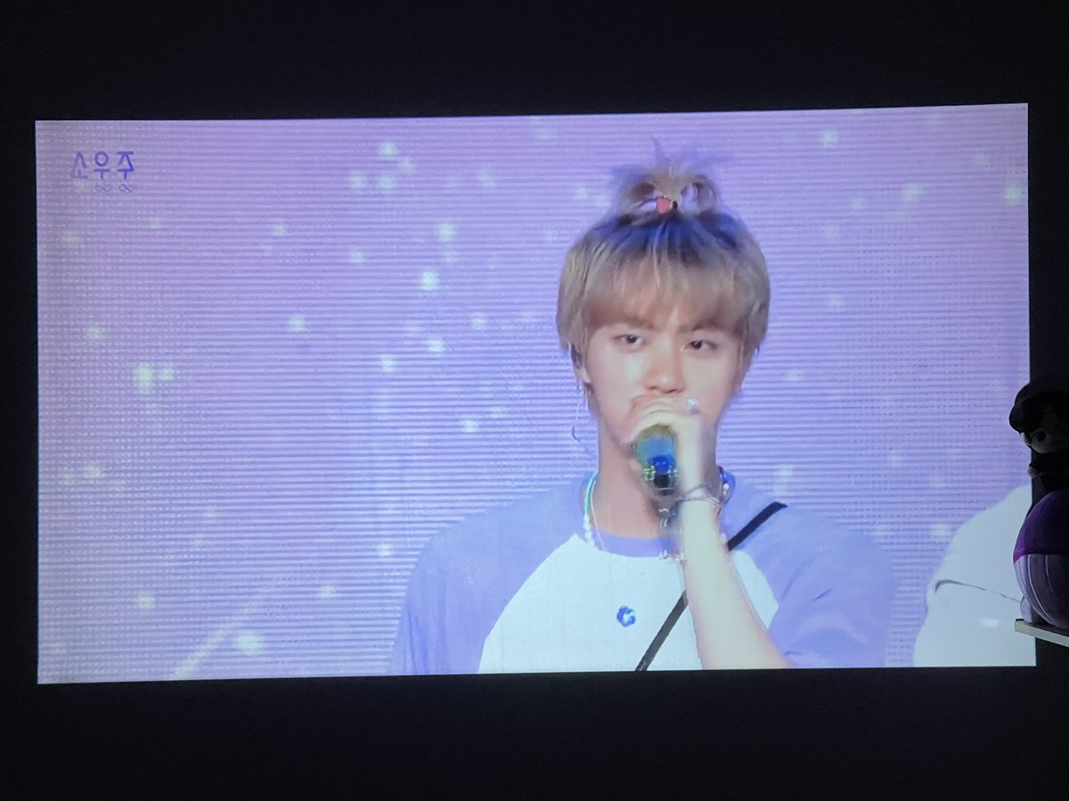 AlwaysRJin's tweet photo. Worldwide Cutie Hair Style 💜

210614 BTS Muster Sowoozoo Day2
#
#sowoozoo #mustersowoozoo #2021btsfesta #8yearswithbts 
#BTS  #방탄소년단  #SEOKJIN #KIMSEOKJIN 
#진 #BTSJIN #JIN #김석진
#방탄소년단진 #RJ #AlwaysRJ https://t.co/XlycmEWPuX