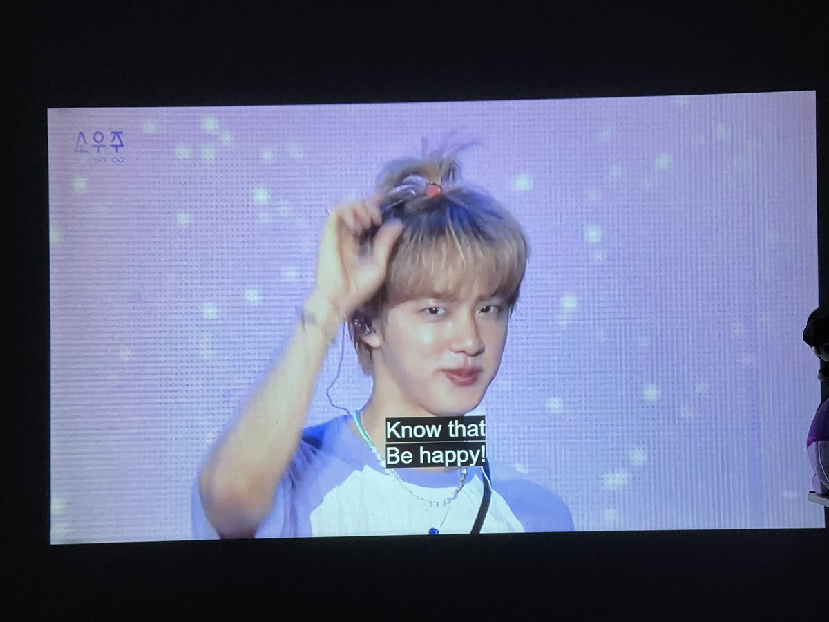 AlwaysRJin's tweet photo. Worldwide Cutie Hair Style 💜

210614 BTS Muster Sowoozoo Day2
#
#sowoozoo #mustersowoozoo #2021btsfesta #8yearswithbts 
#BTS  #방탄소년단  #SEOKJIN #KIMSEOKJIN 
#진 #BTSJIN #JIN #김석진
#방탄소년단진 #RJ #AlwaysRJ https://t.co/XlycmEWPuX