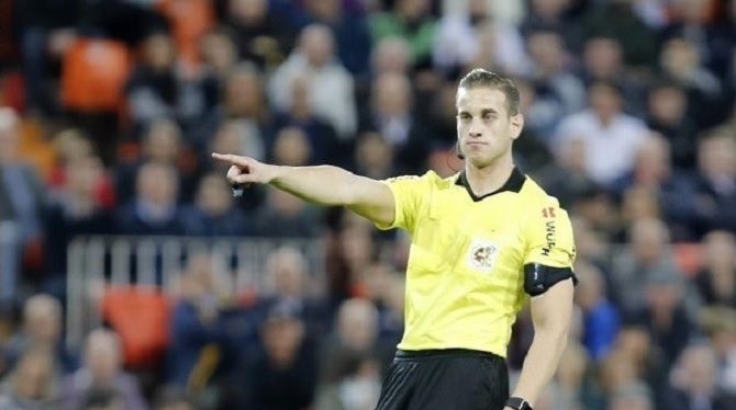 La nueva Primera RFEF tendrá sesenta árbitros dlvr.it/S1mFqk