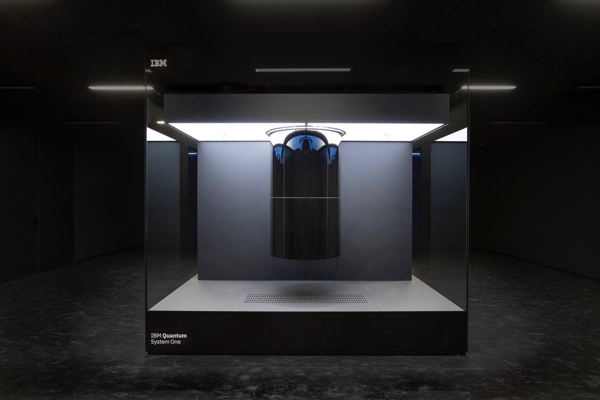 alefederferrari's tweet image. This is the work of teams that operated thousands of miles apart, in pandemic time and under difficult conditions. Now begins an extraordinary journey in #innovation to accelerate #scientificdiscovery. #IBMQuantumSystemOne #IBMResearch #Germany #FraunhoferInstitute